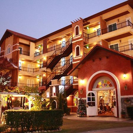 San Pareni Hotel Chiang Mai Esterno foto