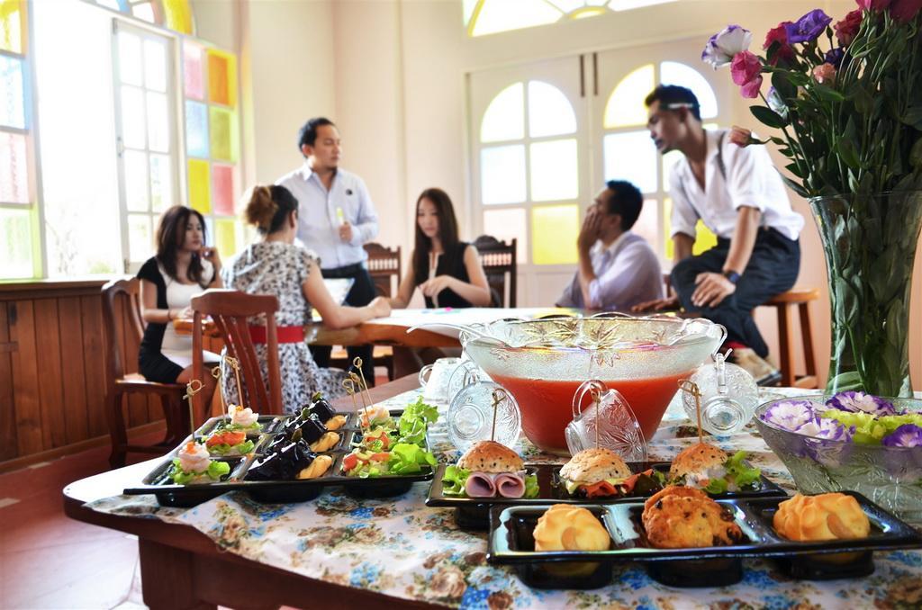 San Pareni Hotel Chiang Mai Esterno foto